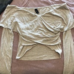 Long sleeve crop top